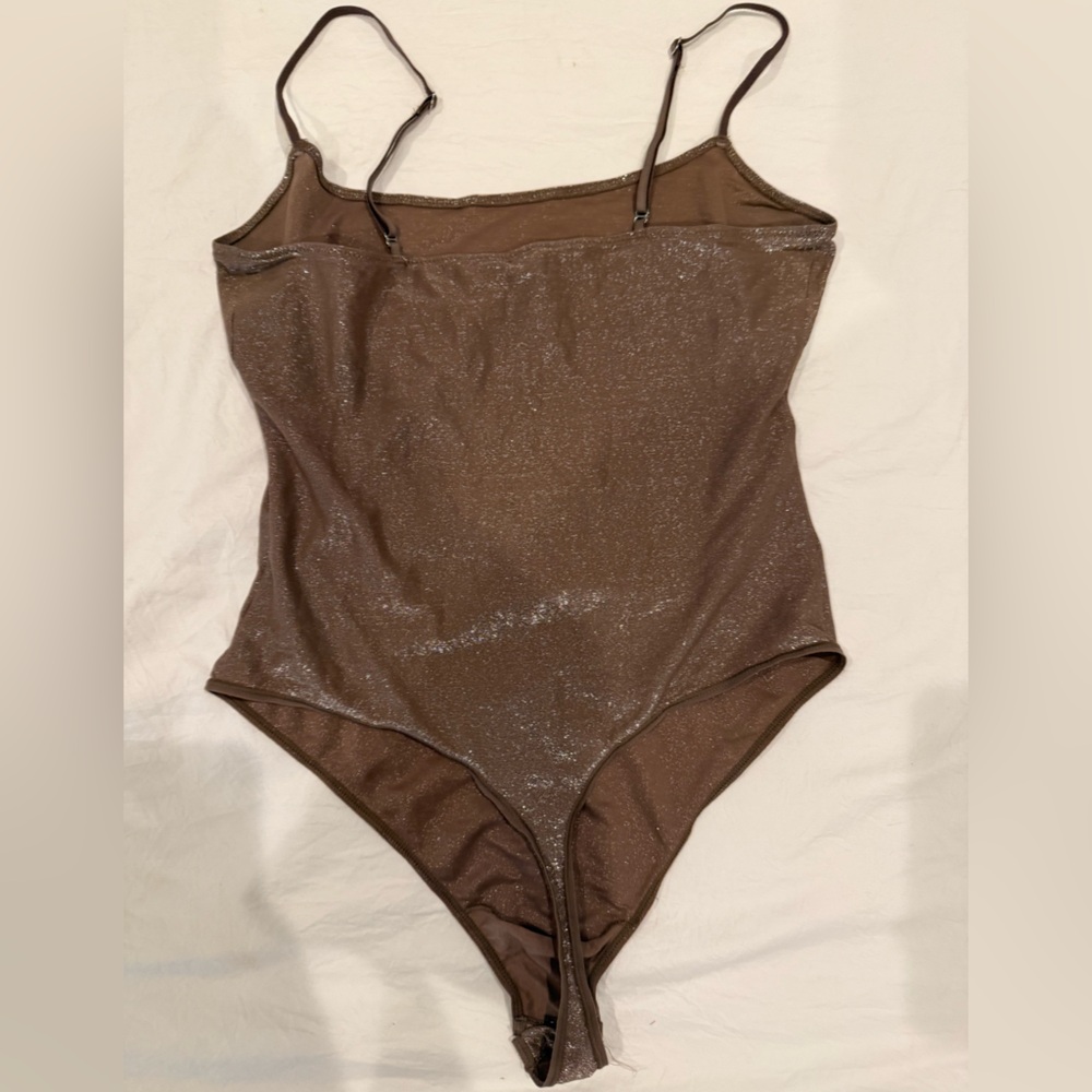 SKIMS Glitter One Piece - Cocoa - Picture 2 of 4